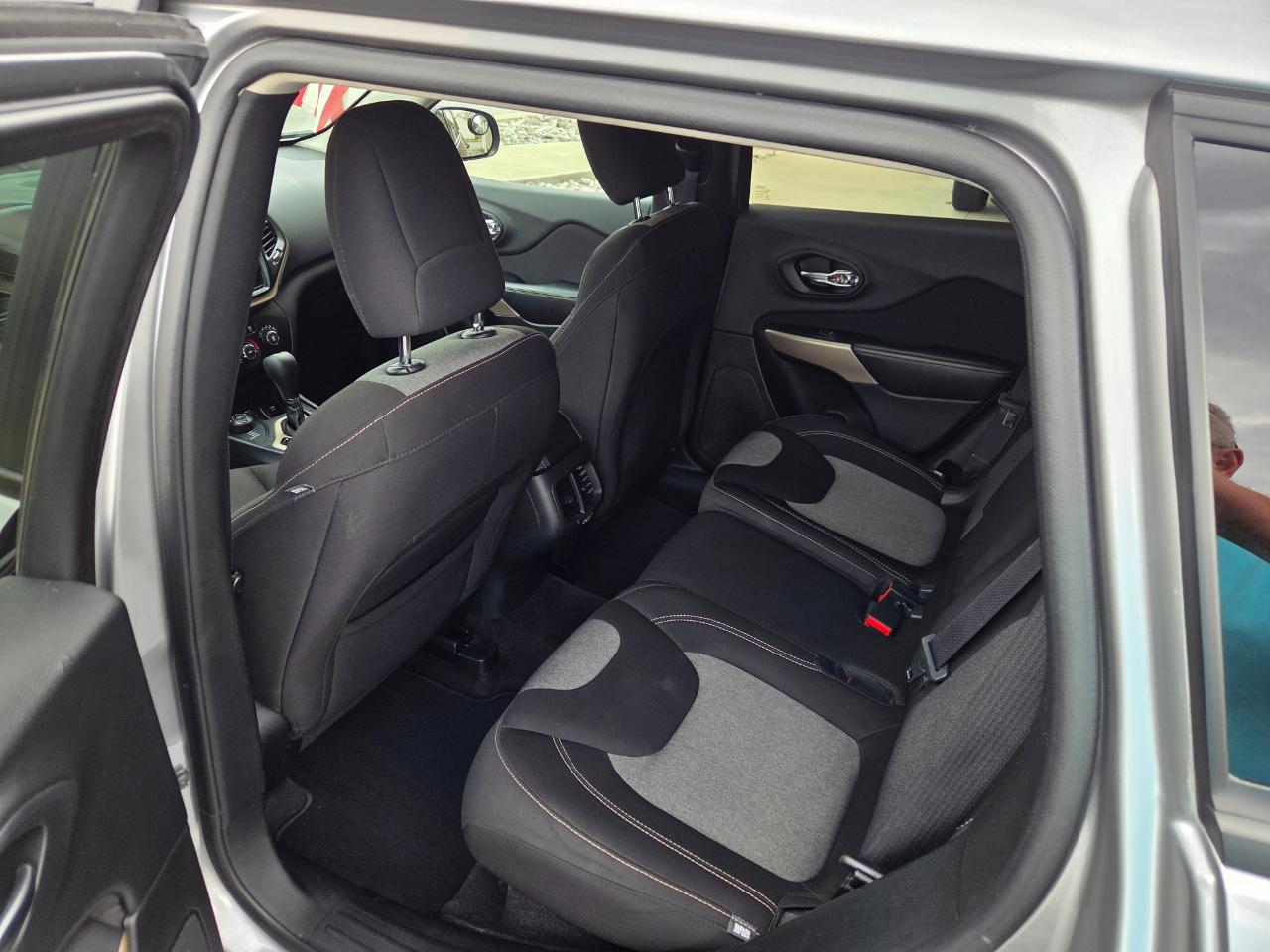 Jeep Cherokee Sport 4WD 2017