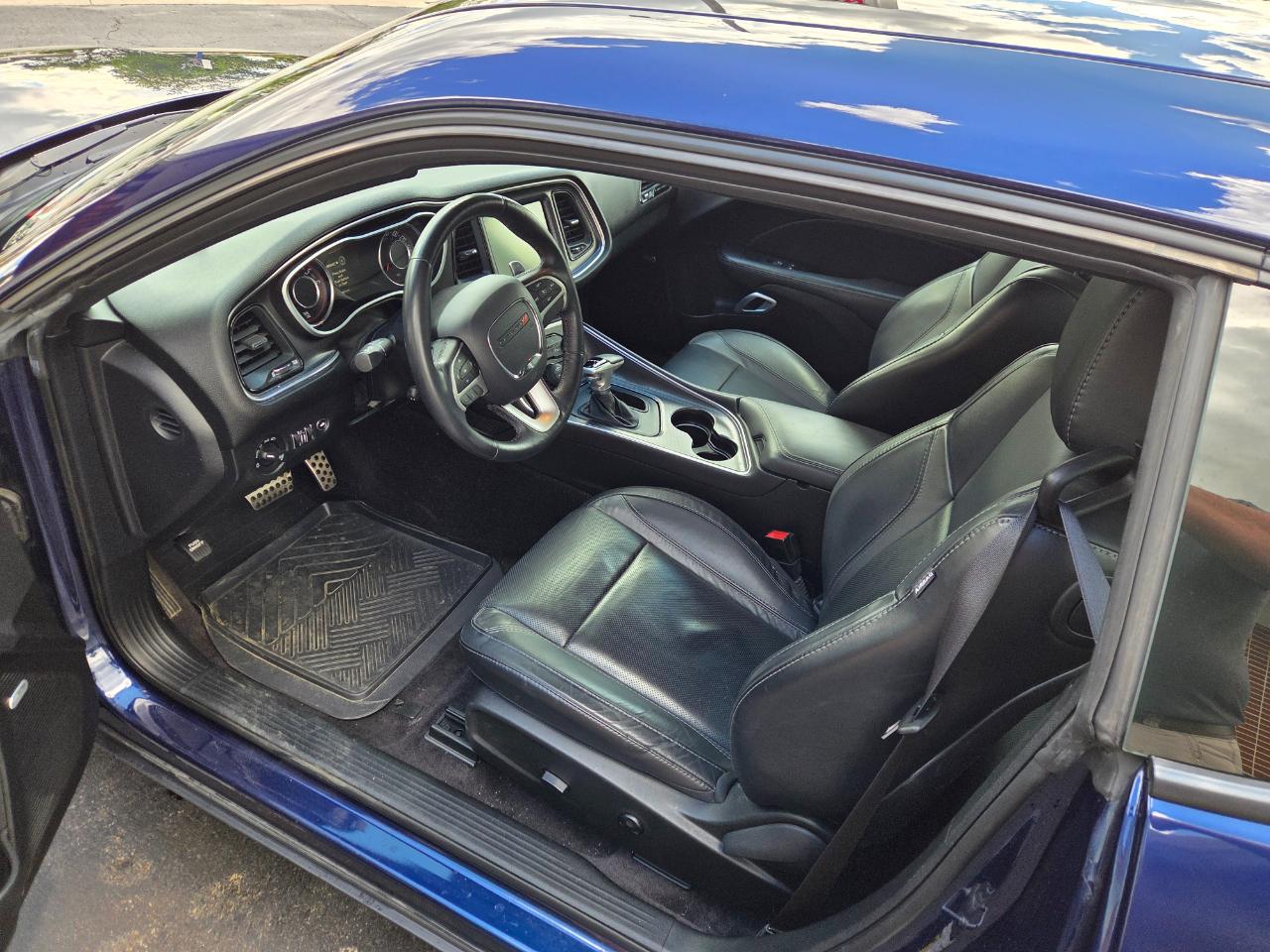 Dodge Challenger SXT Plus 2D Coupe 2016