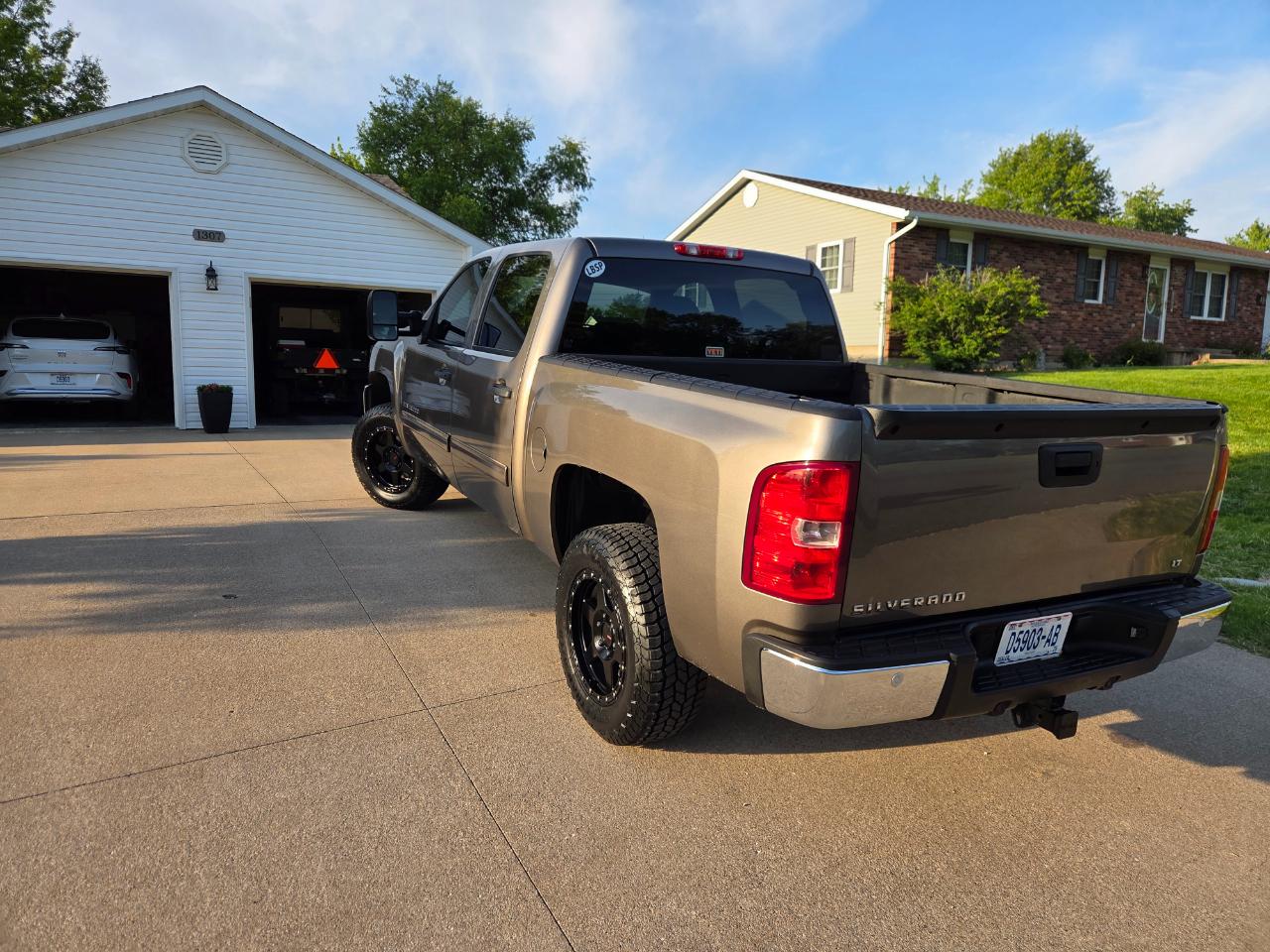 Chevrolet Silverado 1500 LT Crew Cab 4WD 2013