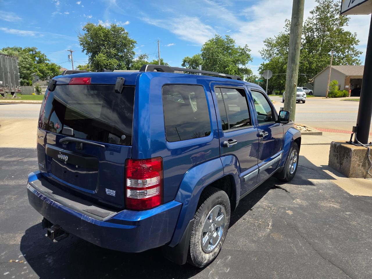 Jeep Liberty Sport 4WD 2010