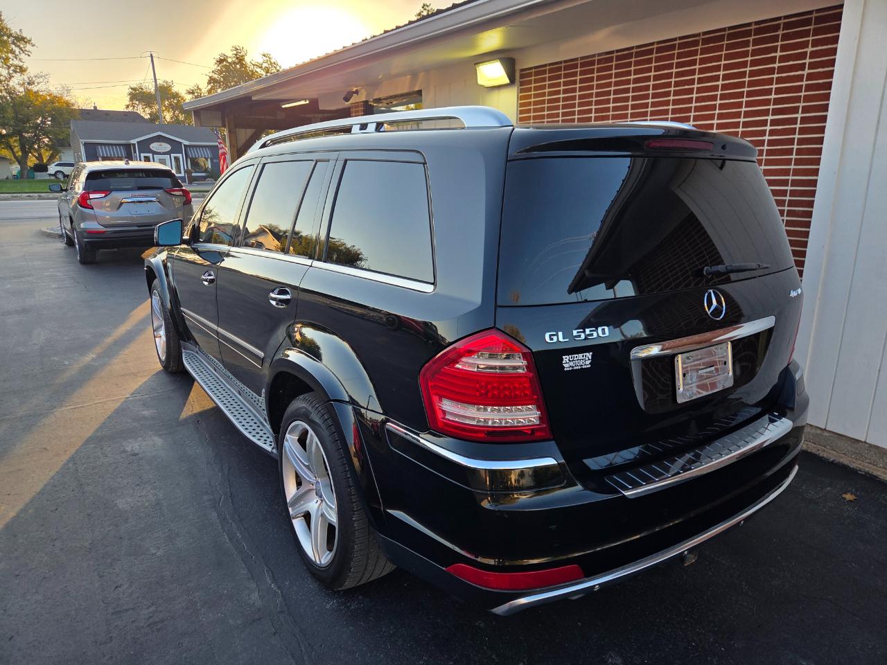 Mercedes-Benz GL-Class GL550 4MATIC 2011