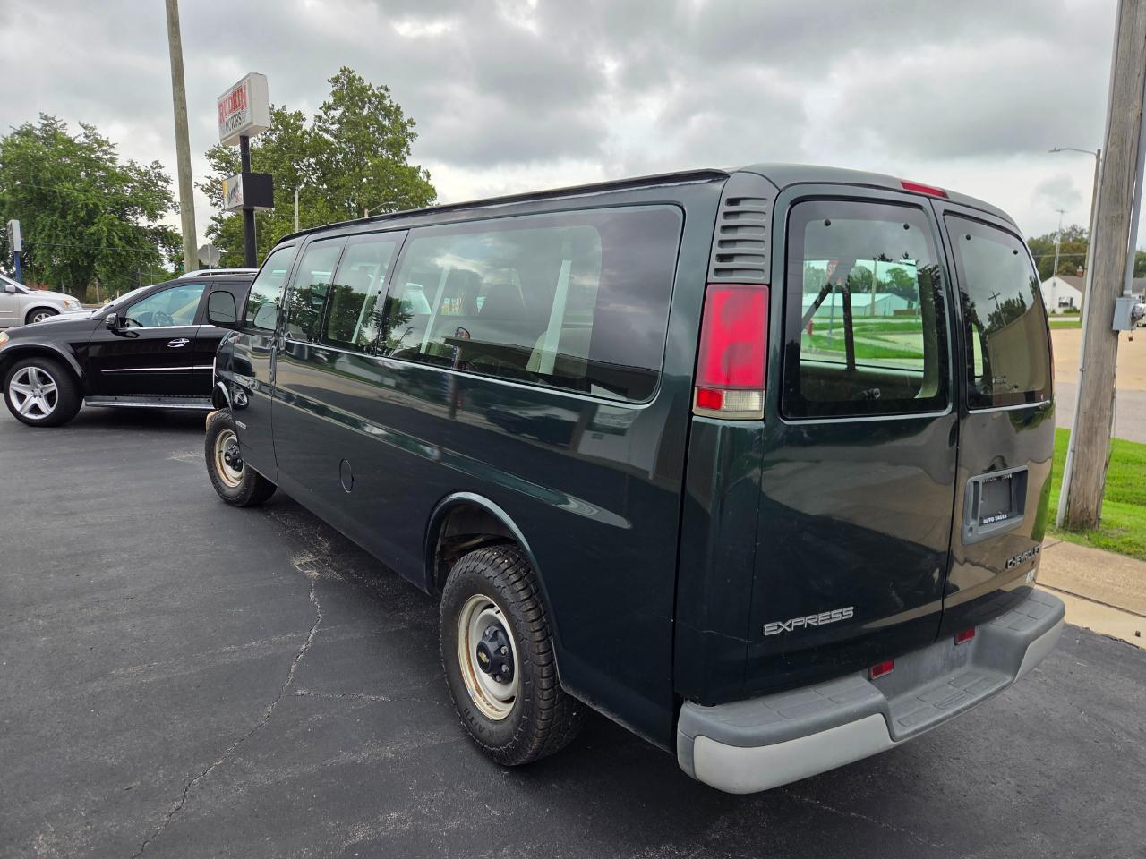 Chevrolet Express 3500 Extended 2002