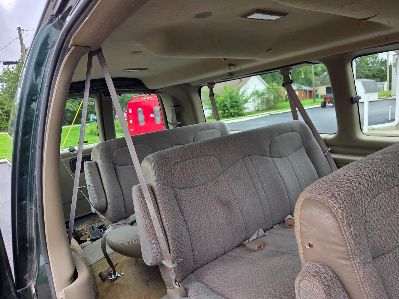 Chevrolet Express 3500 Extended 2002