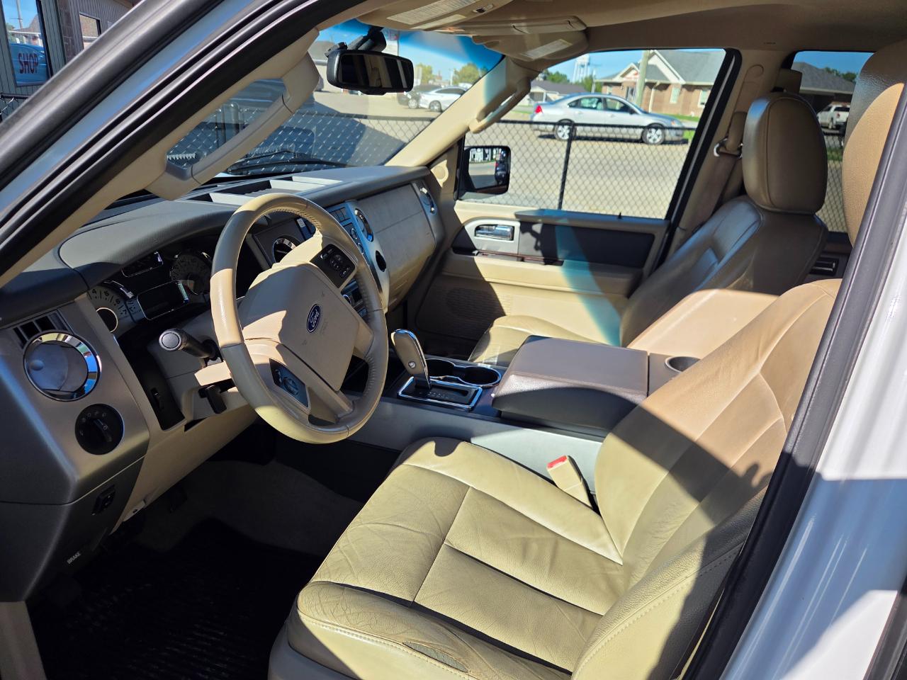 Ford Expedition EL King Ranch 4WD 2013