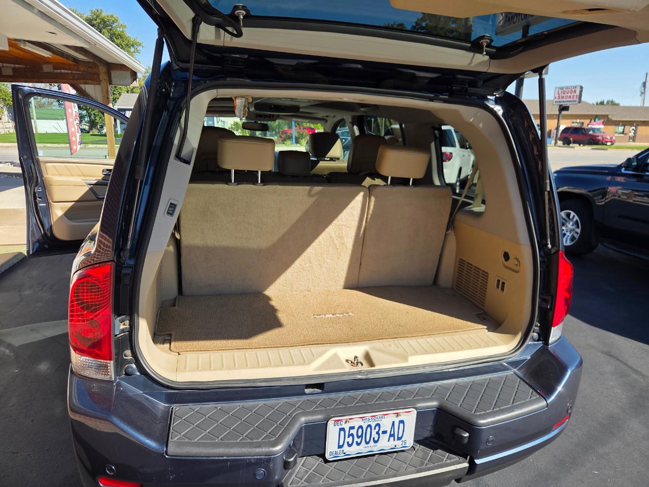 Nissan Armada SL 4WD 2015