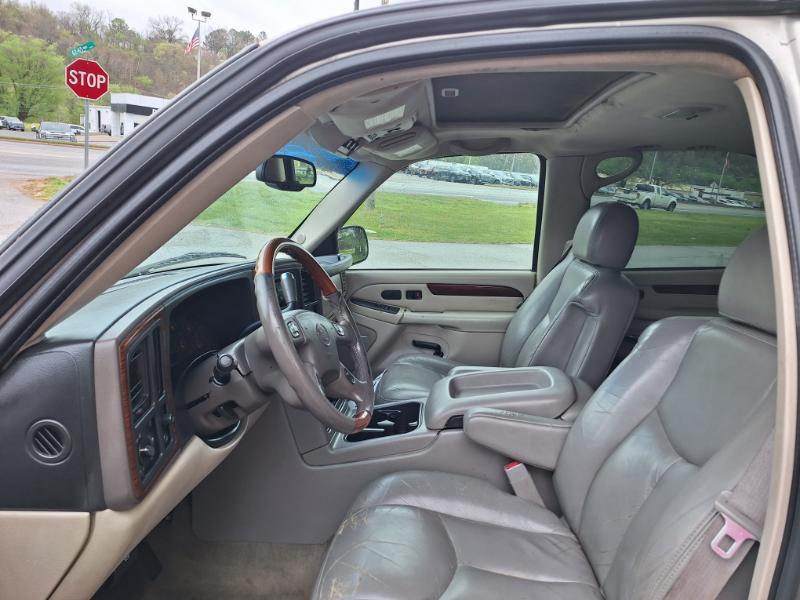 Cadillac Escalade AWD 2003