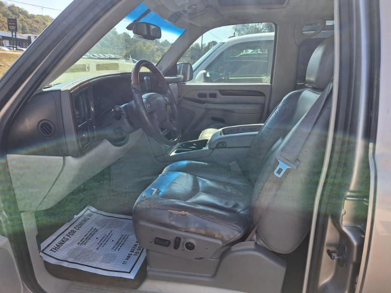 Cadillac Escalade AWD 2003