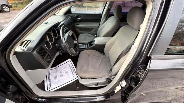 Dodge Charger 4dr Sdn SXT RWD 2007