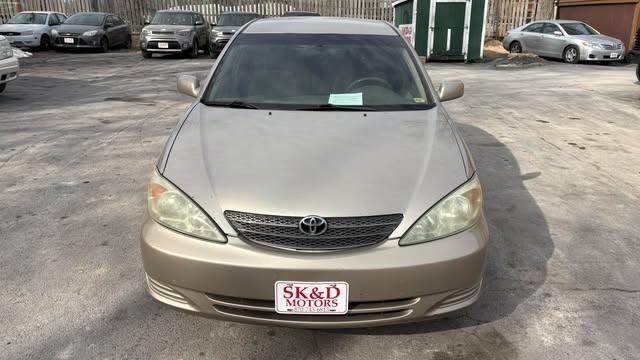 Toyota Camry Standard 2004