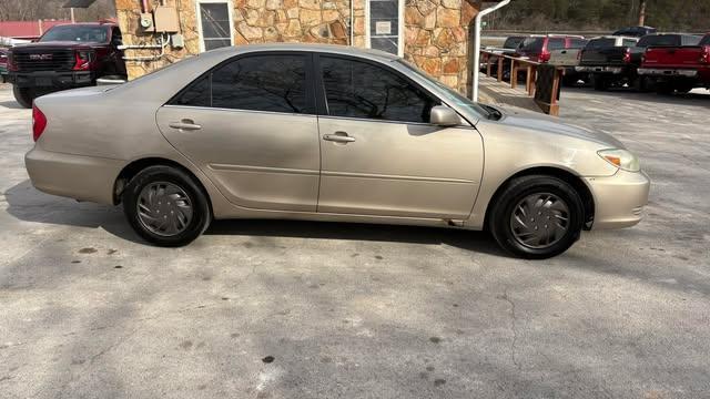 Toyota Camry Standard 2004