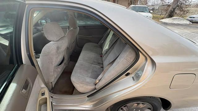 Toyota Camry Standard 2004