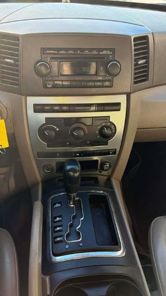 Jeep Grand Cherokee Laredo 4WD 2006