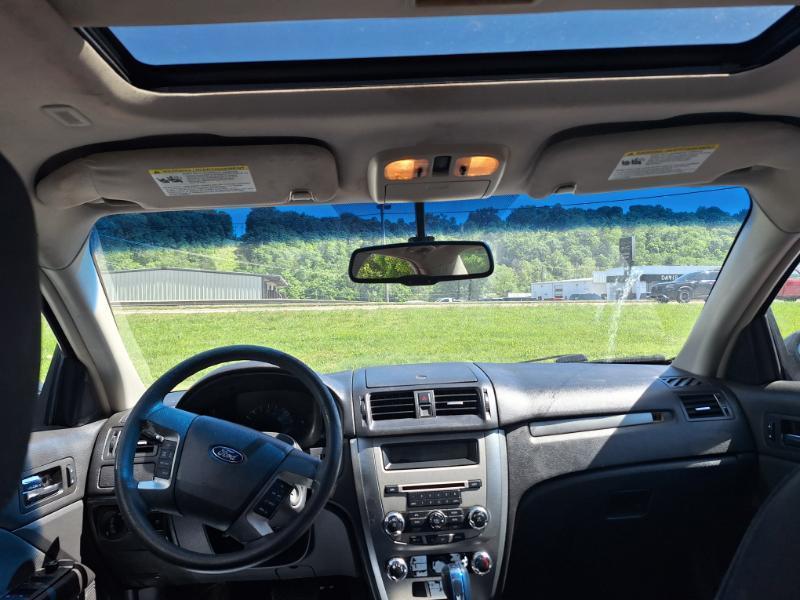 Ford Fusion SE 2010