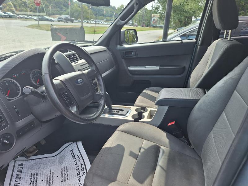 Ford Escape XLT 4WD 2012