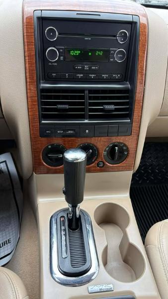 Ford Explorer Eddie Bauer 4.0L 2WD 2008