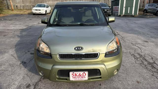 Kia Soul + 2011