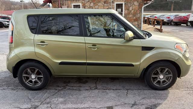 Kia Soul + 2011
