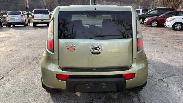 Kia Soul + 2011