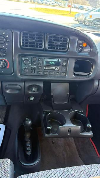 Dodge Ram 1500 Club Cab Short Bed 4WD 1999