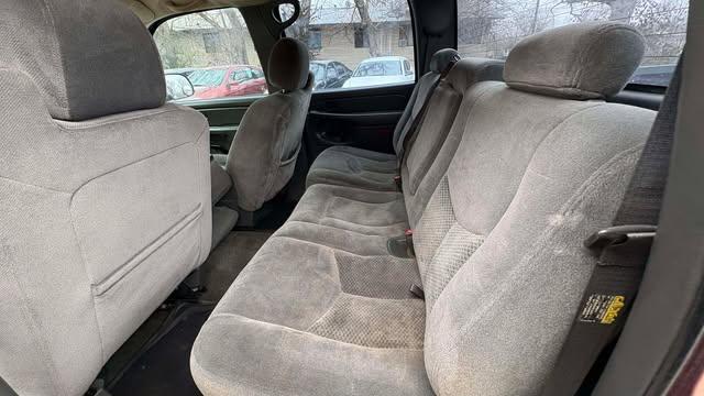 Chevrolet Silverado 1500 LS Crew Cab 2WD 2005