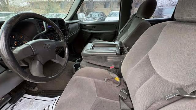 Chevrolet Silverado 1500 LS Crew Cab 2WD 2005