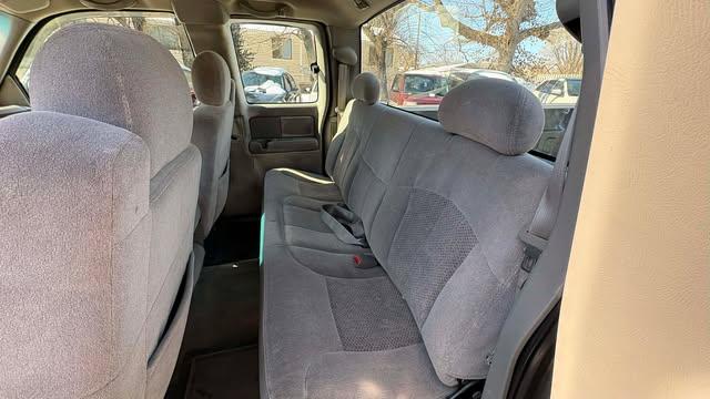 Chevrolet Silverado 1500 LS Ext. Cab 3-Door Long Bed 2WD 2000