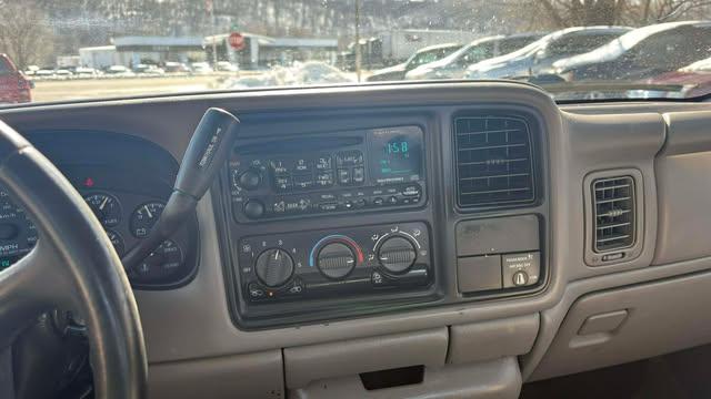 Chevrolet Silverado 1500 LS Ext. Cab 3-Door Long Bed 2WD 2000