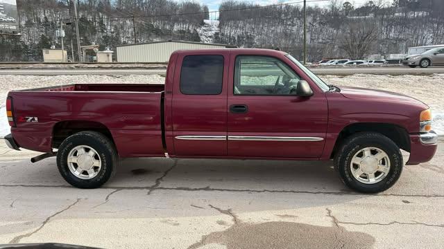 GMC Sierra 1500 Work Truck Ext. Cab Short Bed 4WD 2004
