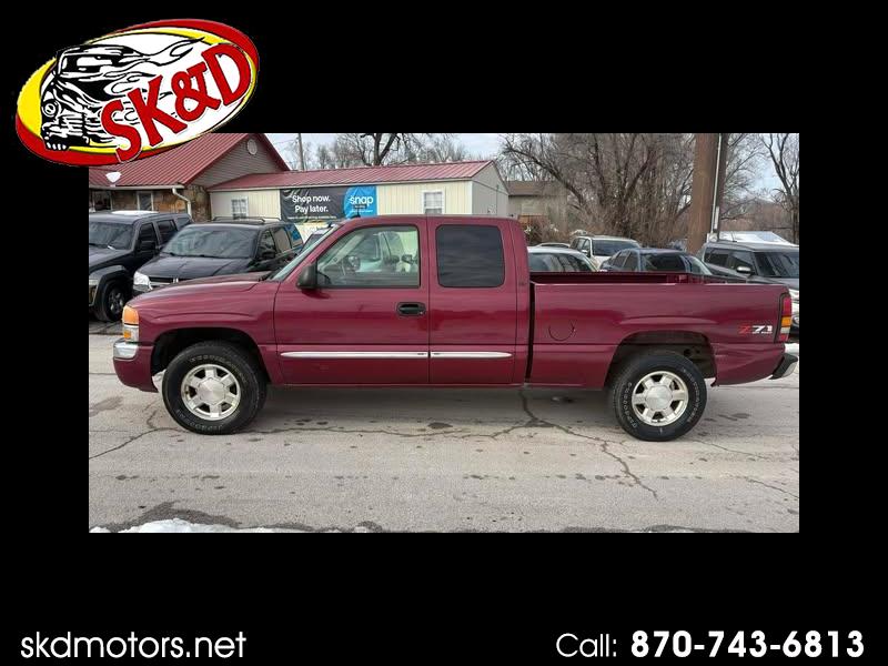 2004 GMC Sierra 1500 Work Truck Ext. Cab Short Bed 4WD