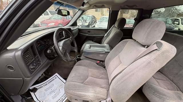 Chevrolet Silverado 1500 Ext. Cab Short Bed 2WD 2003