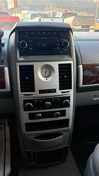 Chrysler Town & Country Touring 2009