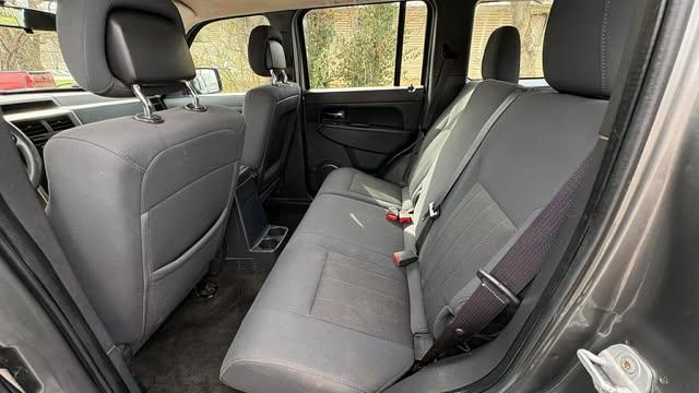 Jeep Liberty Sport 4WD 2012