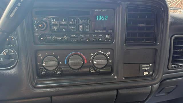 Chevrolet Silverado 1500 Ext. Cab Short Bed 2WD 2002