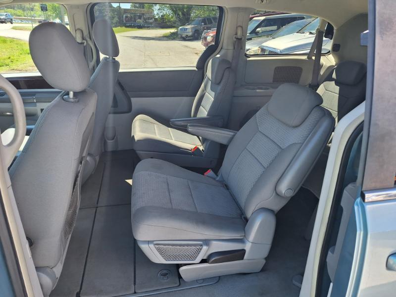 Chrysler Town & Country Touring 2010