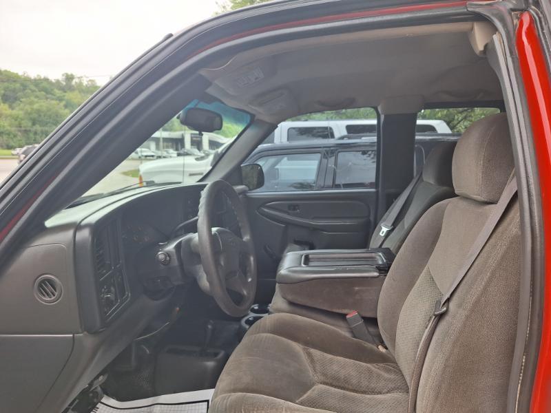 Chevrolet Silverado 1500 Work Truck Ext. Cab Short Bed 4WD 2005