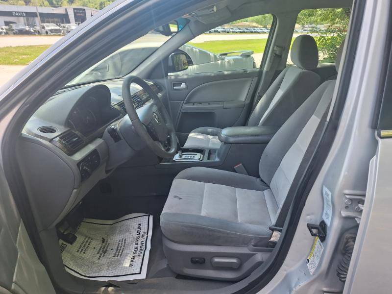 Mercury Montego Luxury 2005