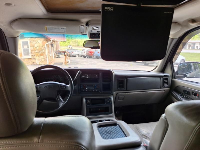 Chevrolet Tahoe 4WD 2003