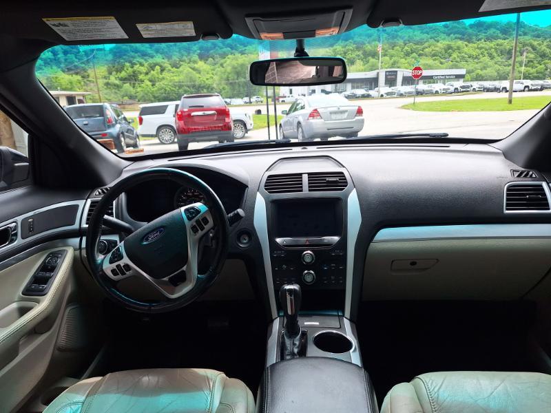 Ford Explorer XLT FWD 2011