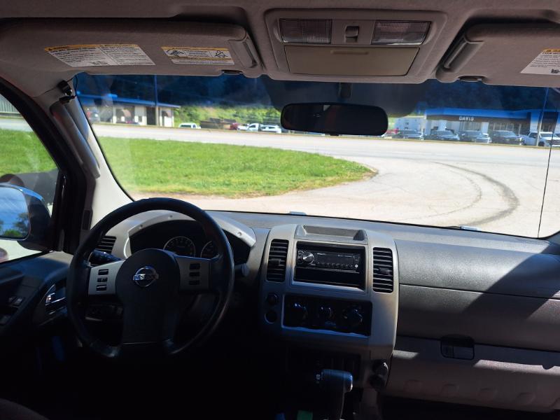 Nissan Frontier LE King Cab 2WD 2006