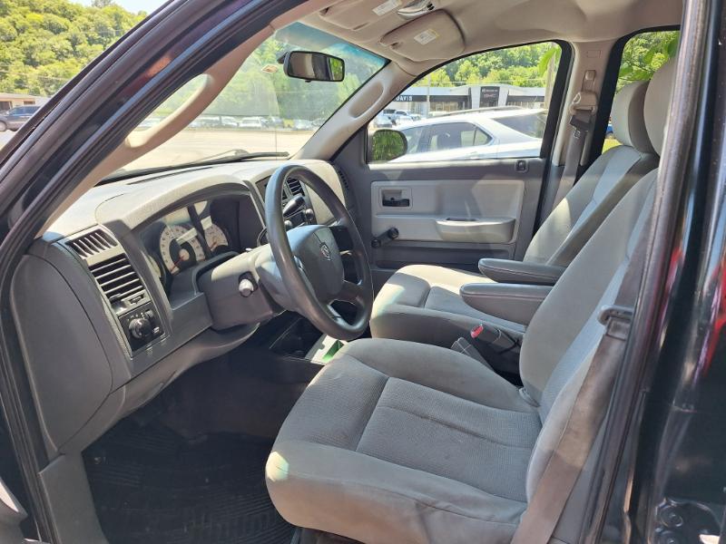 Dodge Dakota ST Quad Cab 2WD 2006