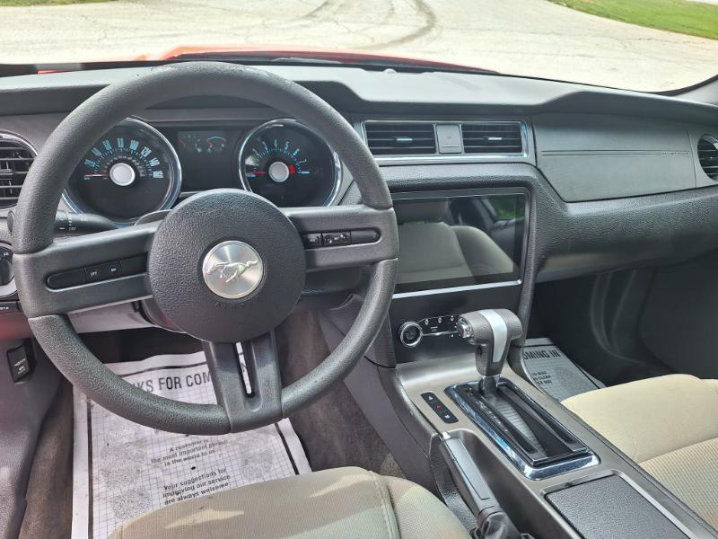Ford Mustang V6 Coupe 2012