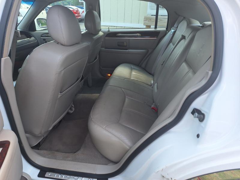 Lincoln Town Car Signature Limited 2009