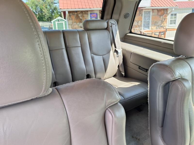 Chevrolet Tahoe 4WD 2004