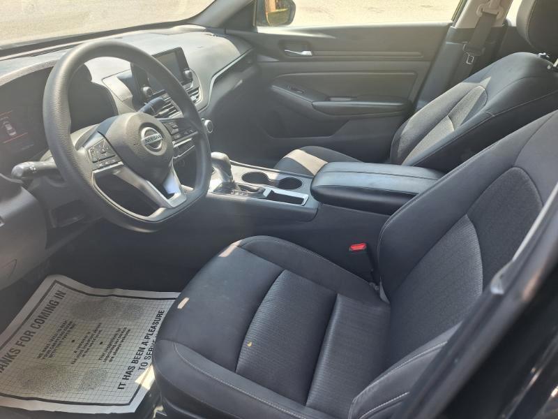 Nissan Altima  2022