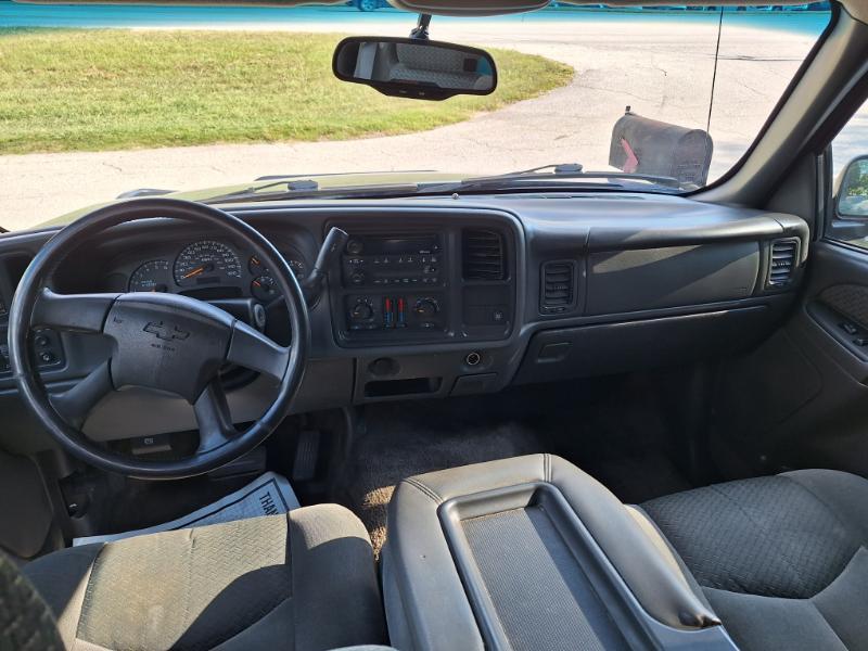 Chevrolet Avalanche 1500 2WD 2003