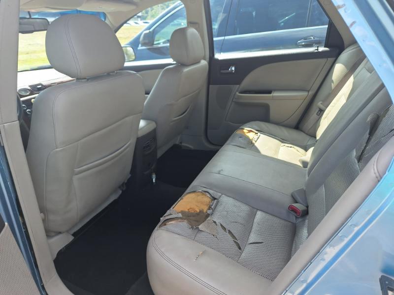 Ford Taurus Limited FWD 2009