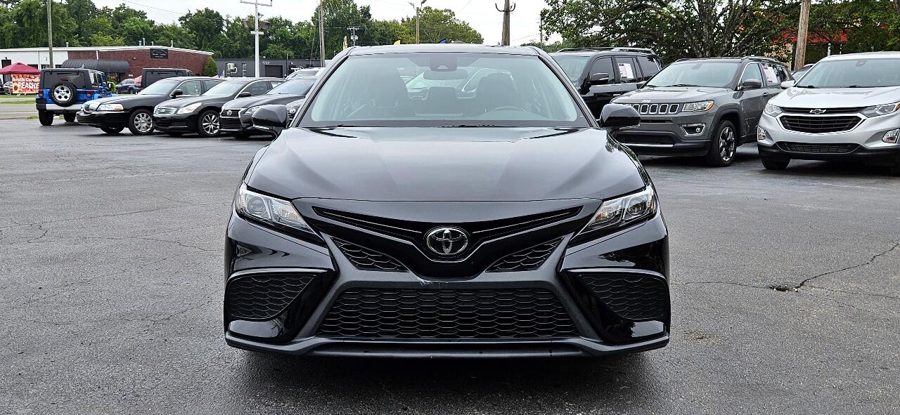 2023 Toyota Camry SE photo 2