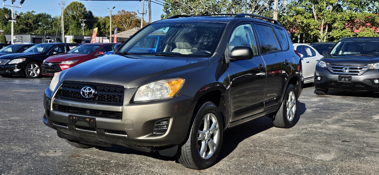 2011 Toyota RAV4 photo 3