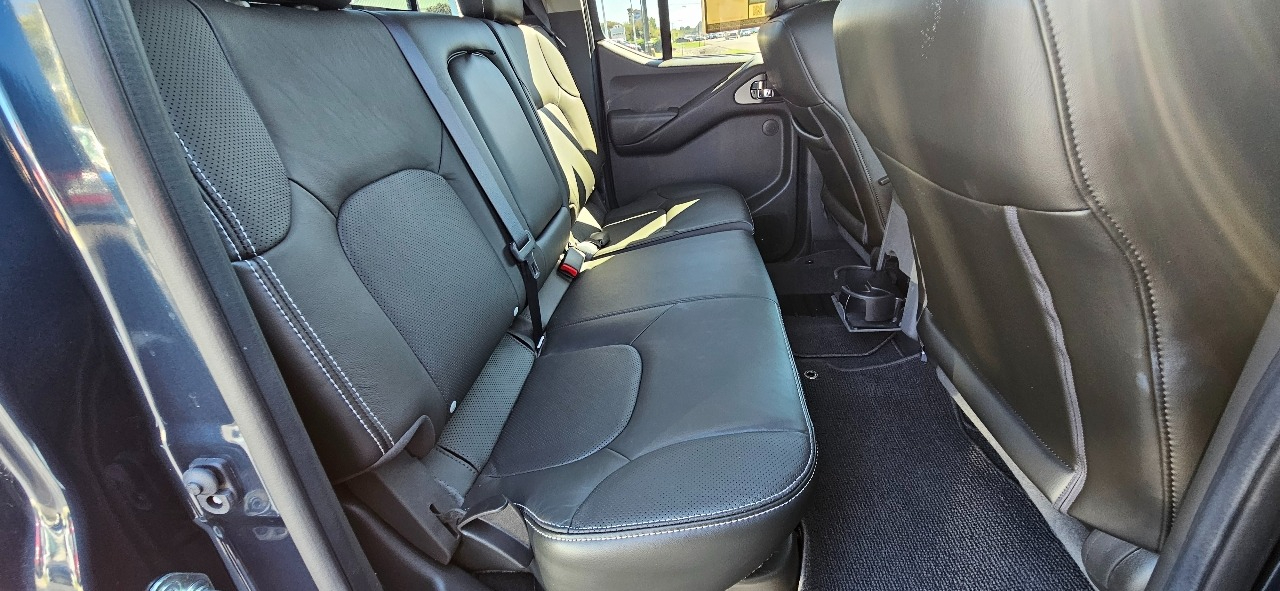 Nissan Frontier Crew Cab 4x4 PRO-4X Auto 2020 Nissan Frontier Crew Cab 4x4 PRO-4X Auto 2020