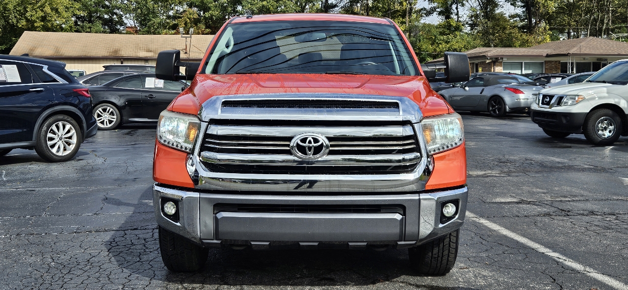 Toyota Tundra 4WD CrewMax 145.7" 5.7L SR5 (Natl) 2017 Toyota Tundra 4WD CrewMax 145.7" 5.7L SR5 (Natl) 2017